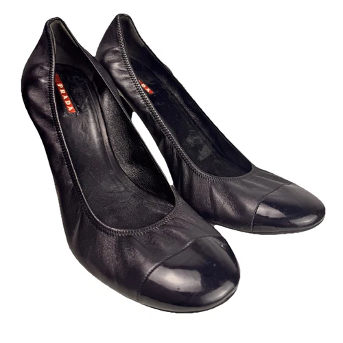 Scarpe Prada nere in pelle con punta a cappuccio decolte donna tacco tg 8 5 40