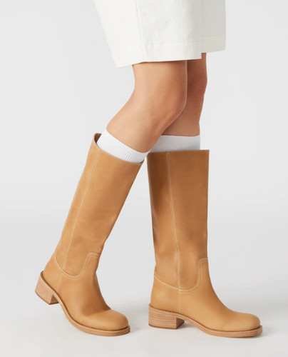 Steve Madden Riggs Boots Banana Leather Women’s 6.5 Square Toe   New in Box!