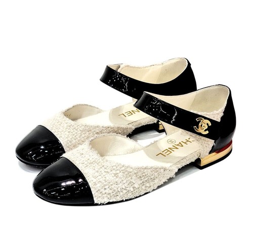 CHANEL Scarpe basse Mary Jane in tweed brevettato 7385152282