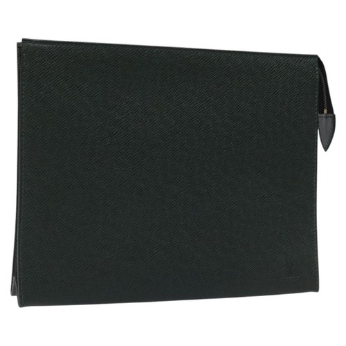 LOUIS VUITTON Taiga Poche Toilette 26 Pouch Epicea LV Auth hk2176